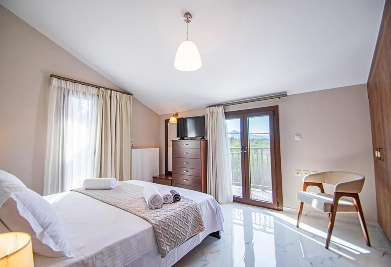 Zissis Villa&pool 5min drive to beach Kato Yerakarion Esterno foto