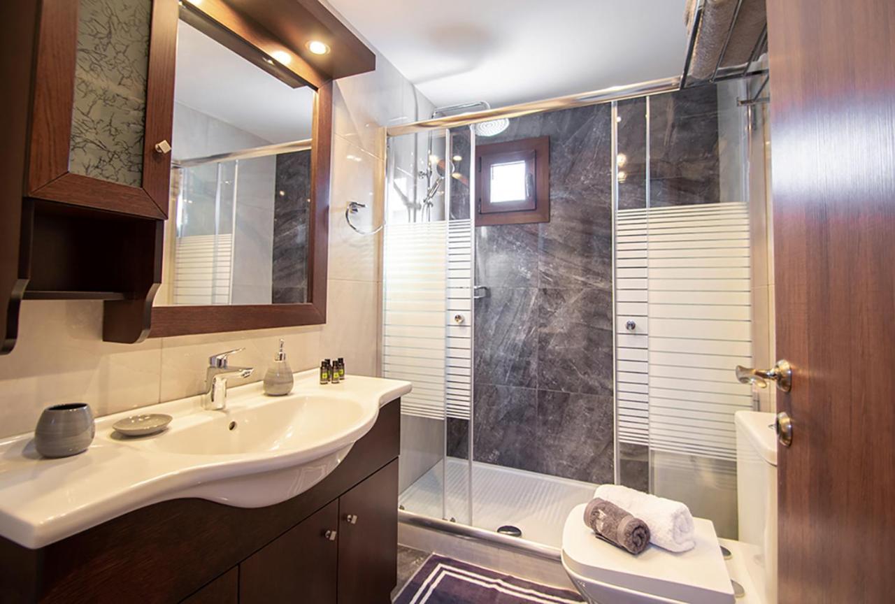 Zissis Villa&pool 5min drive to beach Kato Yerakarion Esterno foto